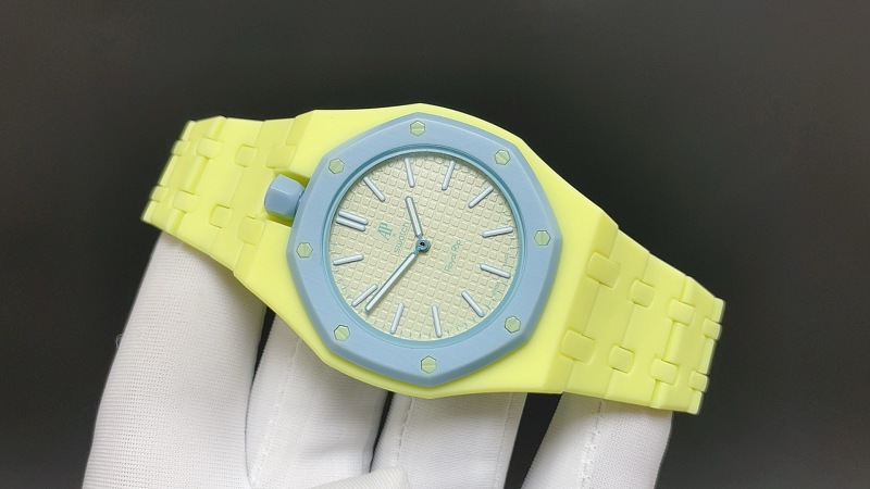 Swatch × Ap Royal Pop Huit Pâle 4