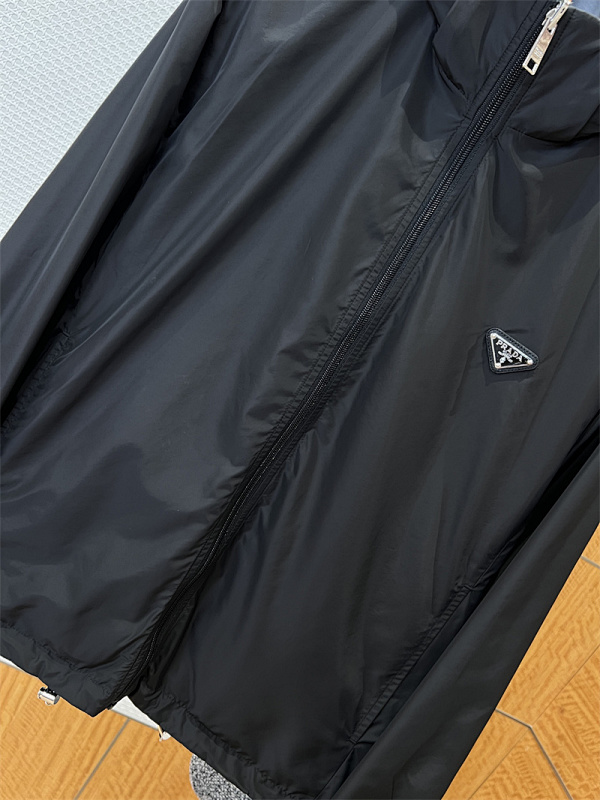 Double-Sided Detachable Hooded Jacket · 4