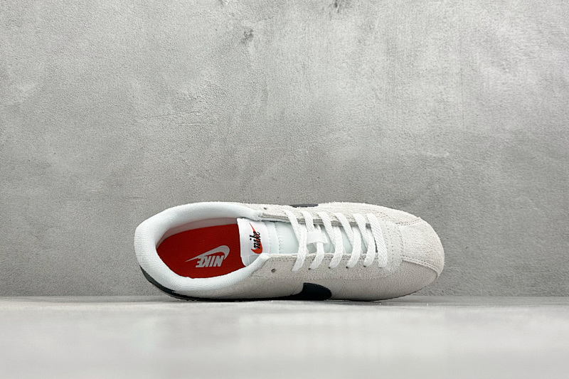 Zhenhui- Nike Cortez 7