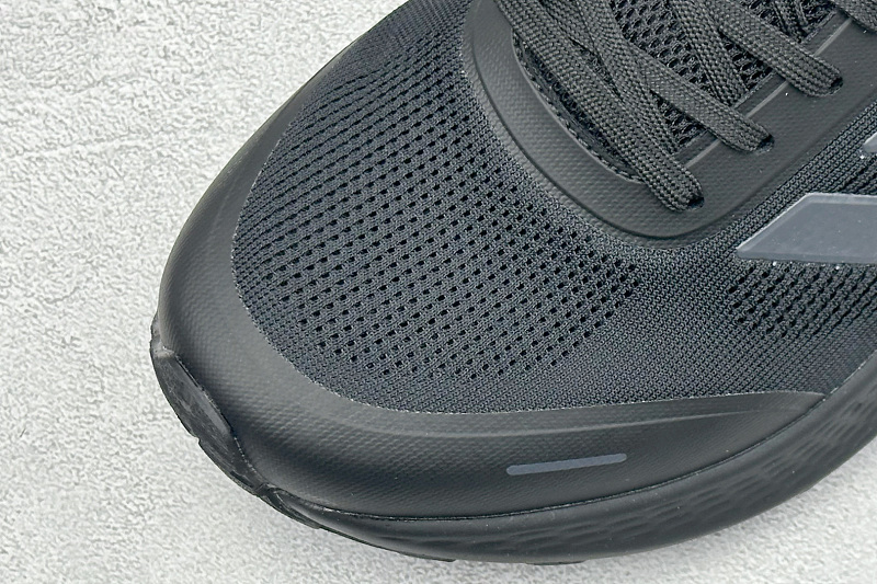 zhenhui-Adidas Super Nova 3