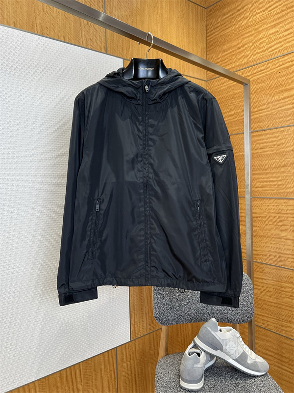 Hooded Lightweight Windproof Jacket · 4