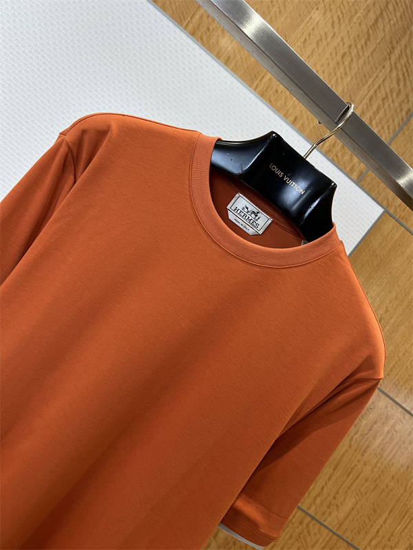 Contrast Cuff Crew Neck T-Shirt 8