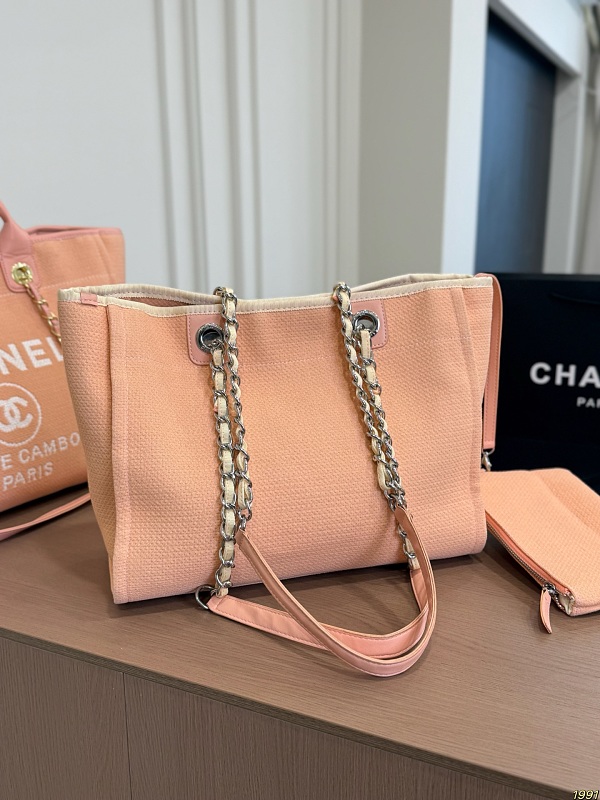 Xinxin Chanel 3