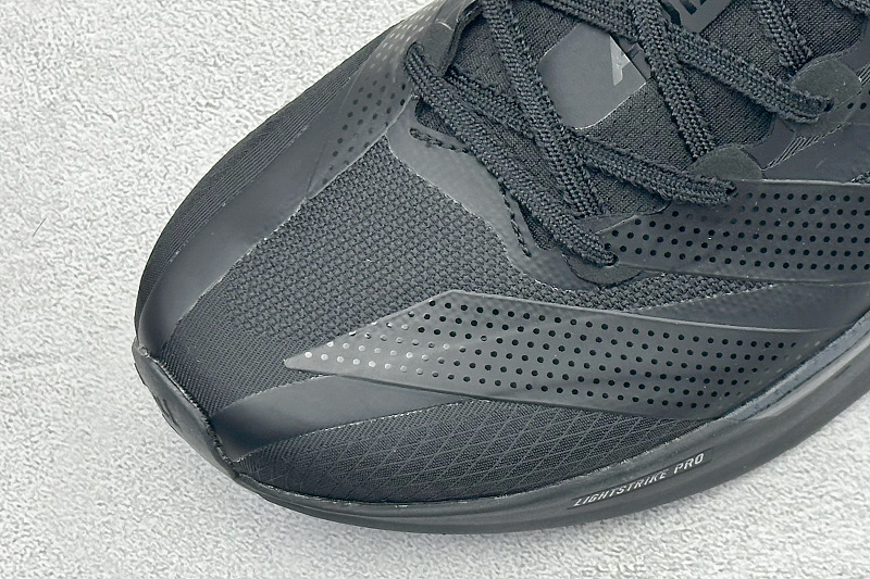 Zhenhui- Adizero Adios 10 3