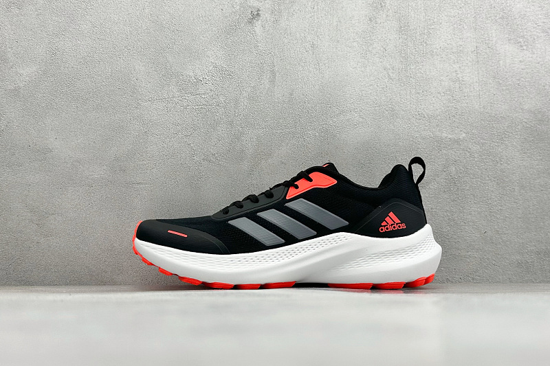 zhenhui-Adidas Super Nova 9