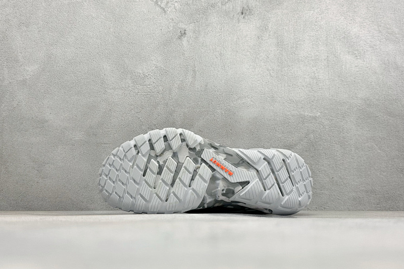 zhenhui-MAMMUT Hueco-3020-06460-0257-1075 6