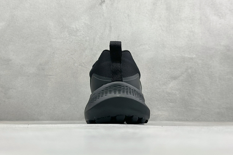 zhenhui-Adidas Super Nova 4