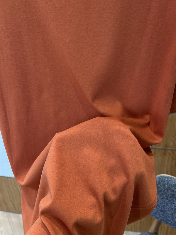 Contrast Cuff Crew Neck T-Shirt 3