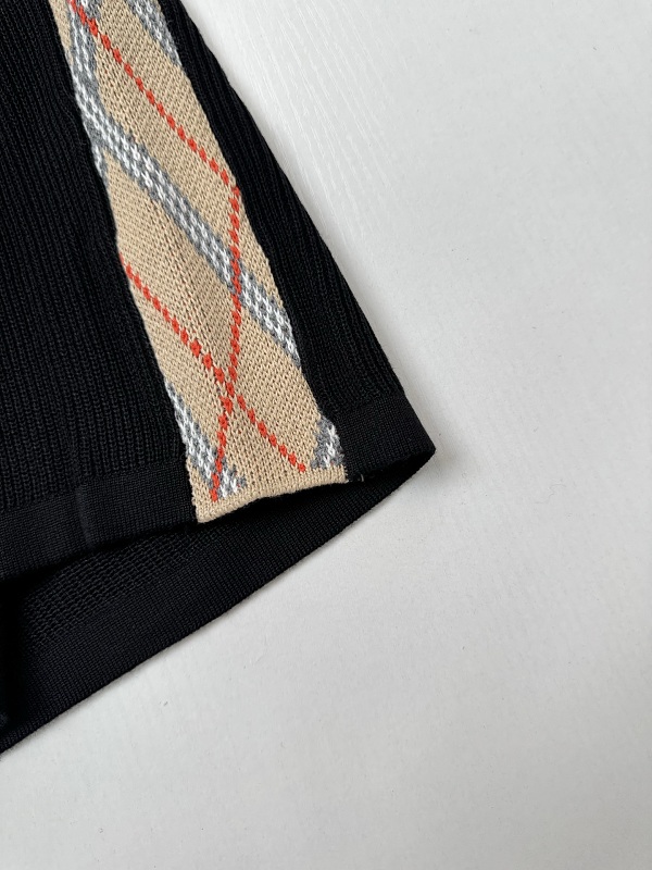 Check Knit Shorts · 6