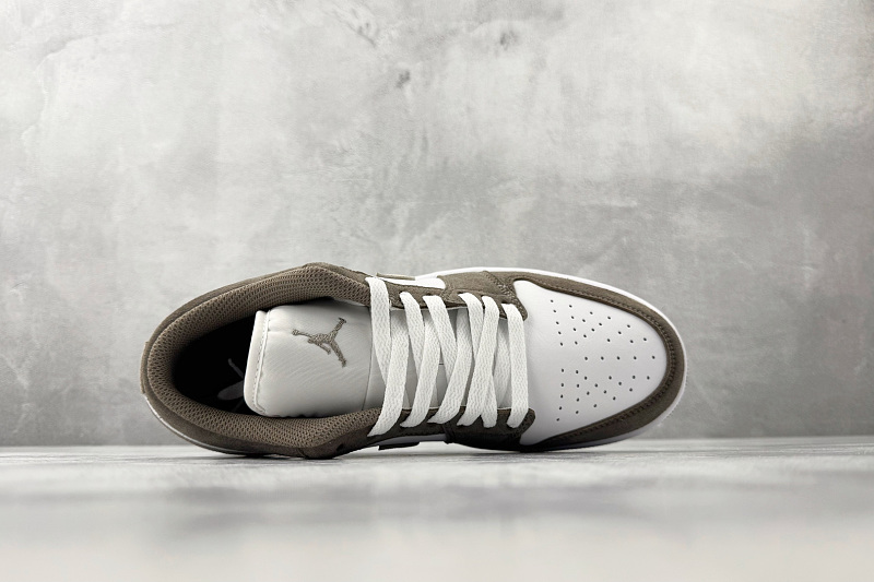Zhenhui- Jordan Air Jordan 1 7