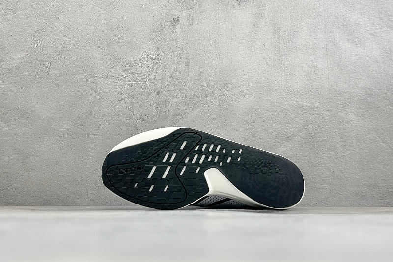 Zhenhui- Adizero Adios 10 6