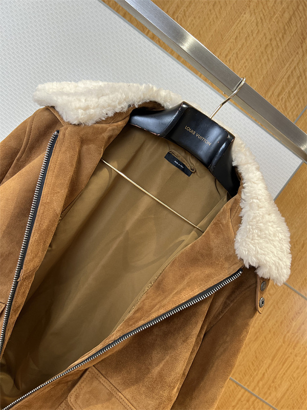 Fur Collar Pocket Leather Jacket · 6