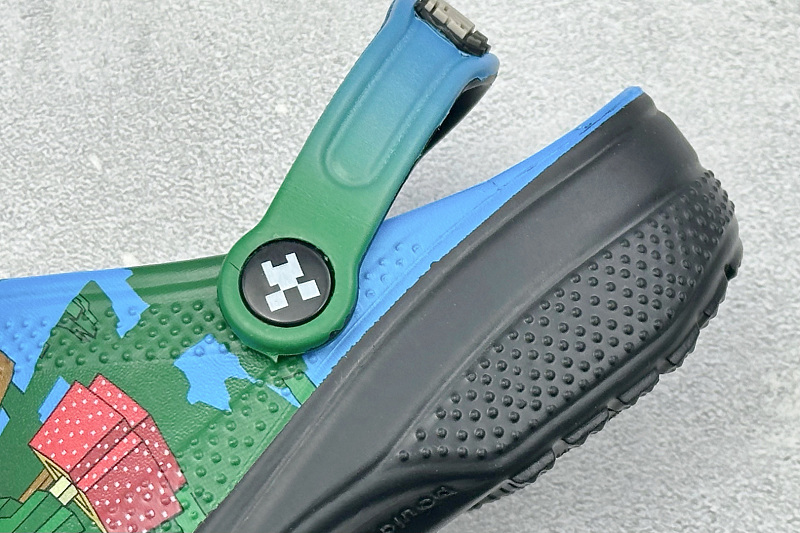 Zhenhui- Crocs
