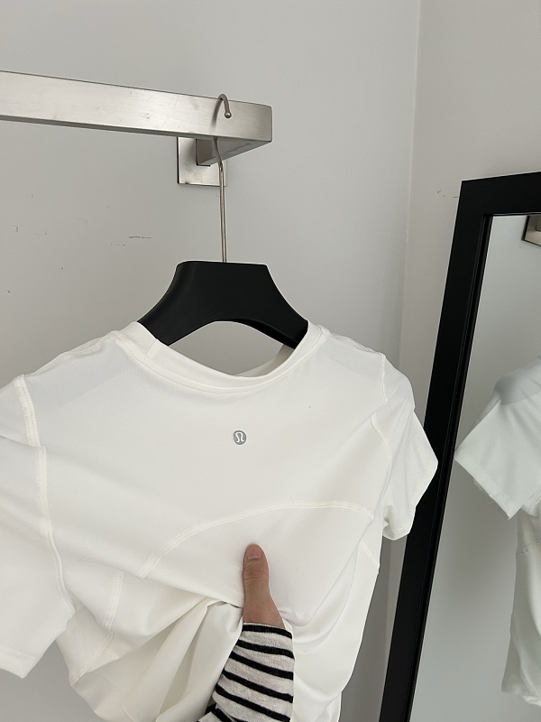 Lululemon Solid Casual Sport Crew Tee 7