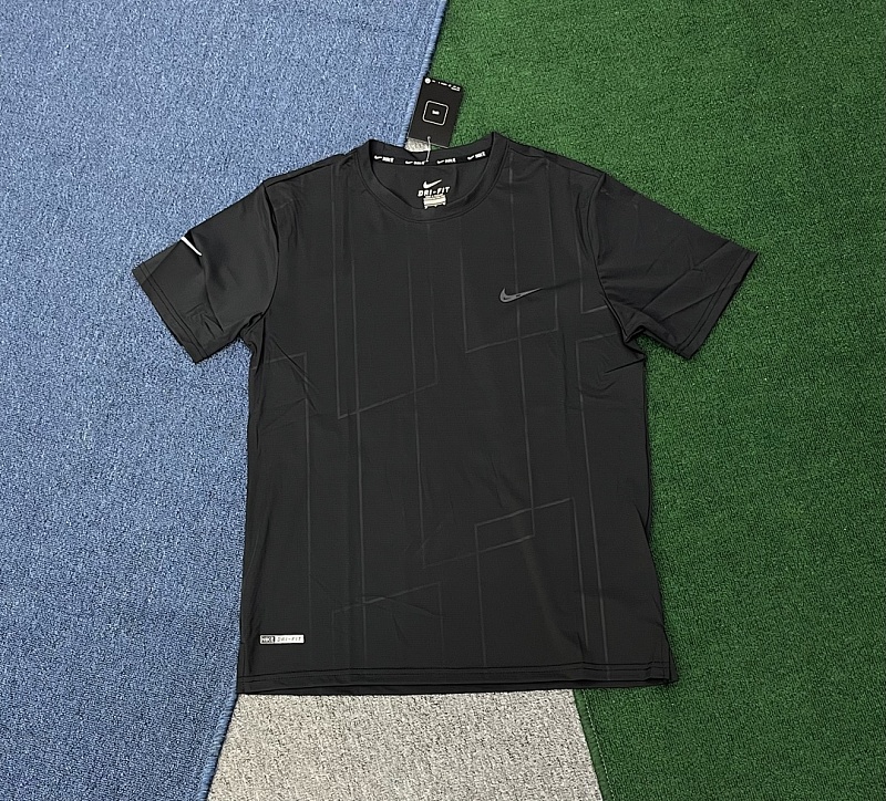Breathable Sports Training Tee · 3