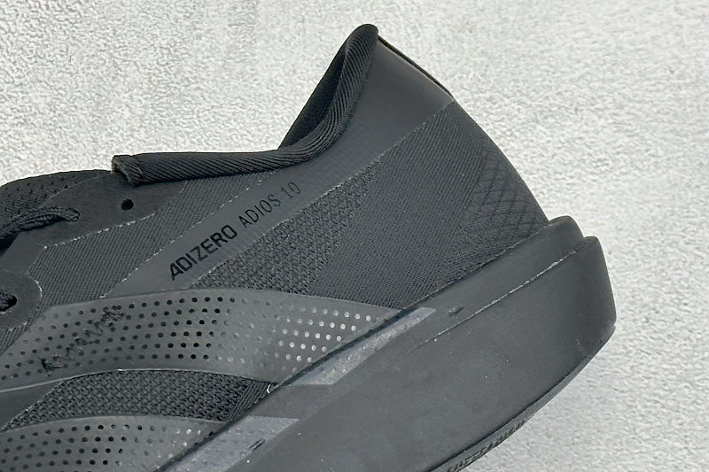 Zhenhui- Adizero Adios 10