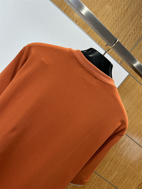 Contrast Cuff Crew Neck T-Shirt 5