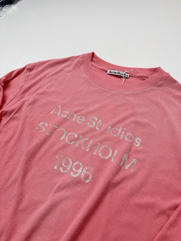 Distressed Blurred Letter Print Long Tee · 4
