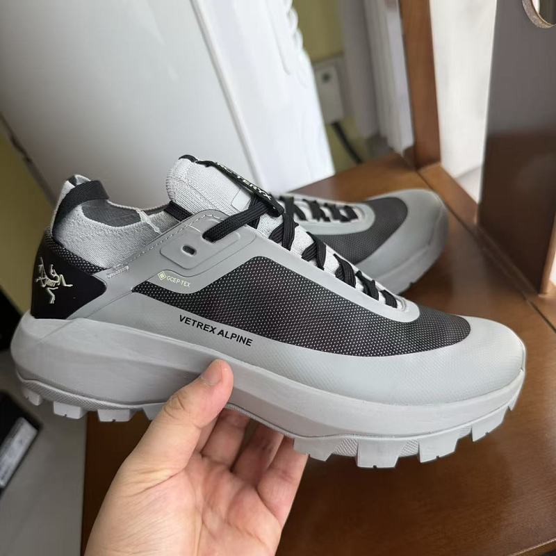 Yicheng- Vertex Alpine Gtx · 4