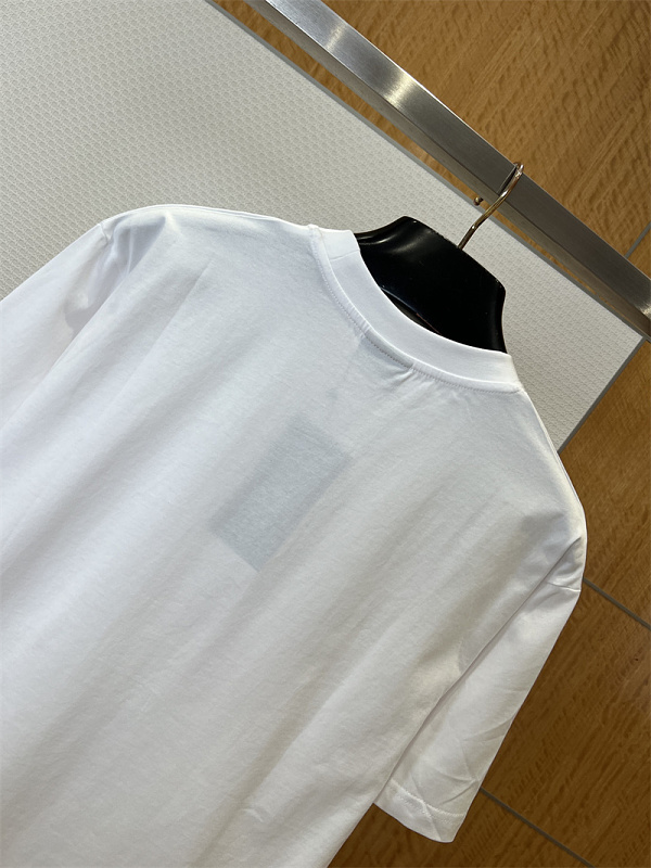 Knight Badge Print T-Shirt · 5