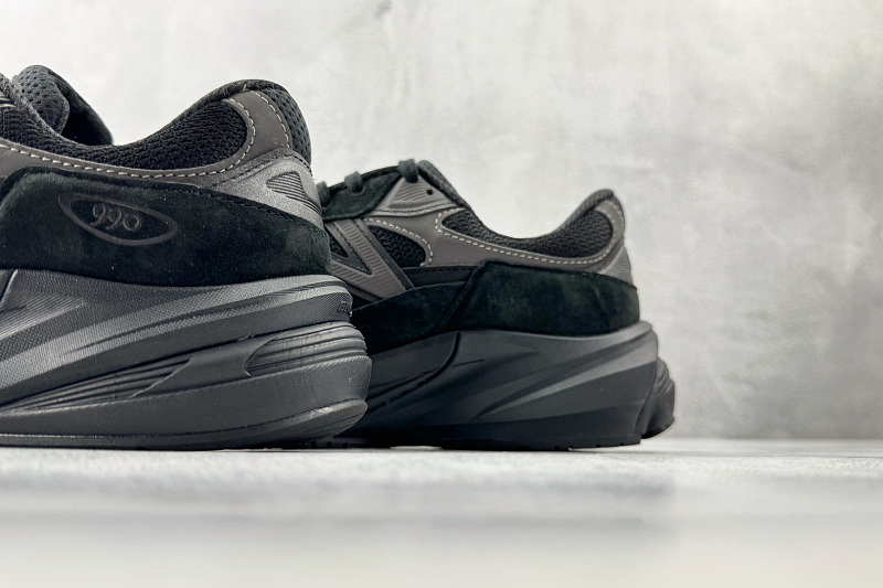 Zhenhui- New Balance NB 990 V6 · 3
