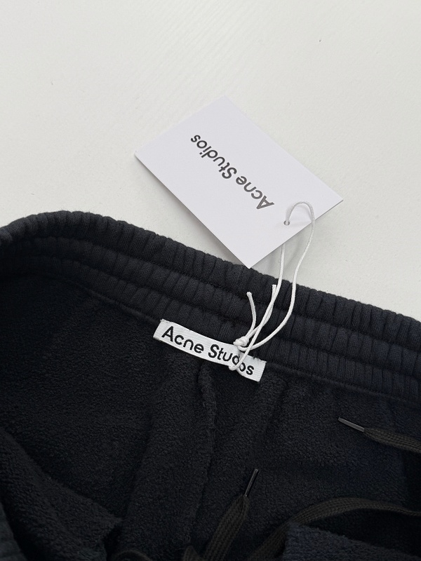 Printed Wash Black Sweatpants · 5