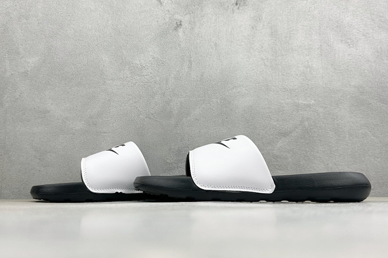 zhenhui-Nike Victori One Slide 5