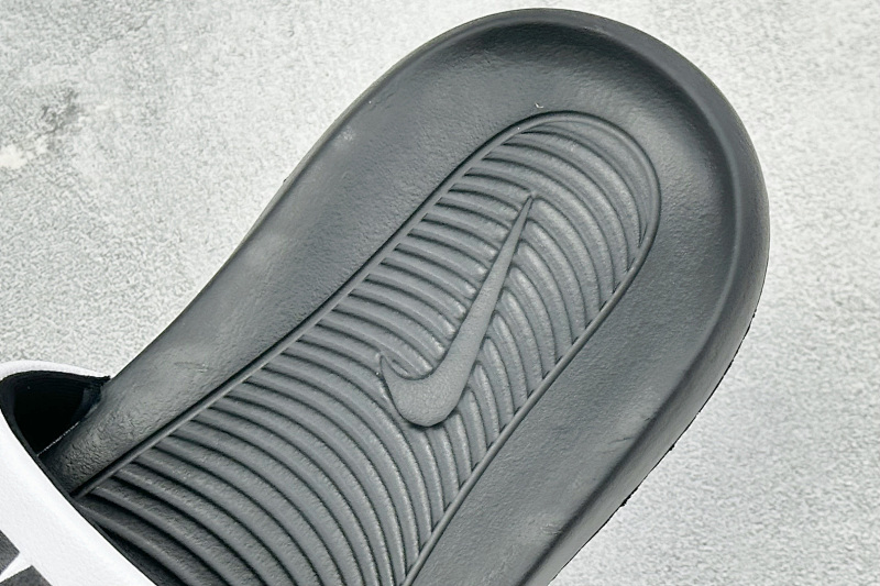 zhenhui-Nike Victori One Slide 2