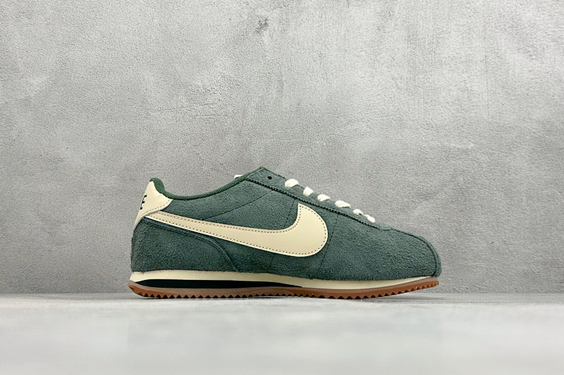 Zhenhui- Nike Cortez 8