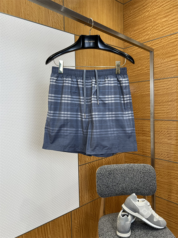 Check Drawstring Casual Shorts · 3