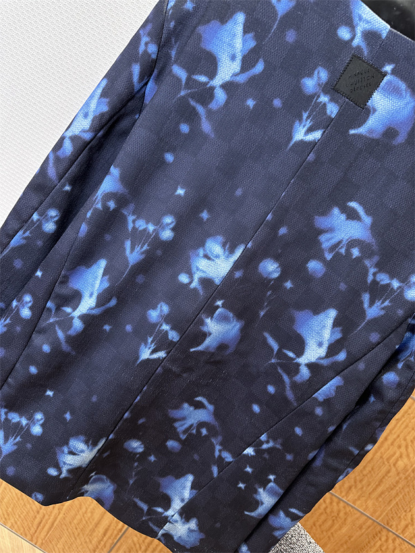 Tie-Dye Floral Collarless Blazer · 4