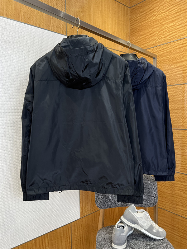 Hooded Lightweight Windproof Jacket · 6