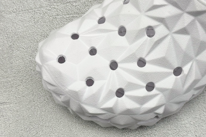 Zhenhui- Crocs · 3
