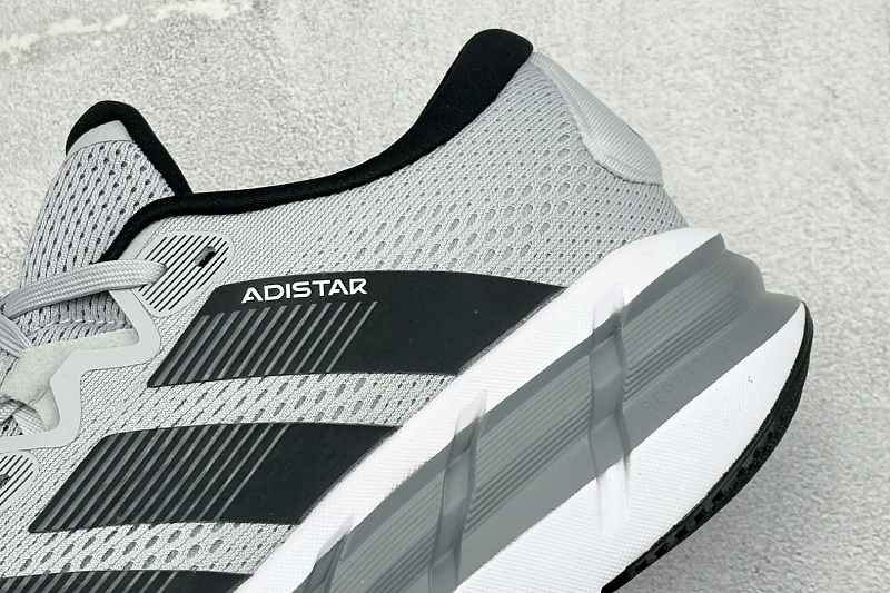 zhenhui-Adidas Adistar 4