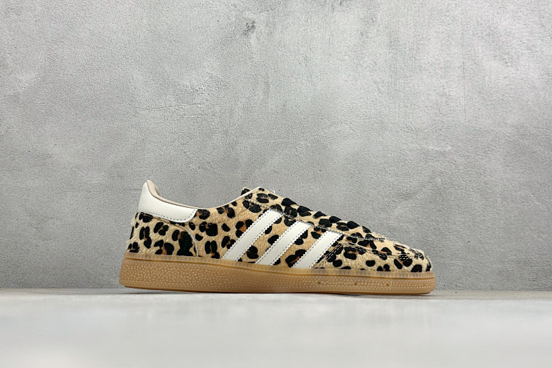 zhenhui-Ad Handball Spezial 8