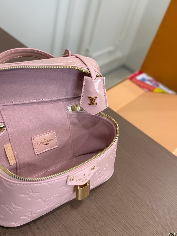 Xinxin LV Vanity 19*12cm · 2