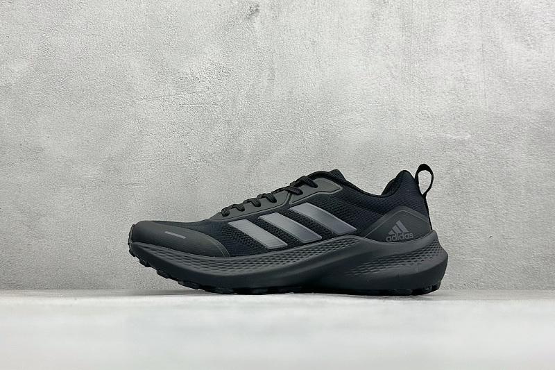 zhenhui-Adidas Super Nova 9