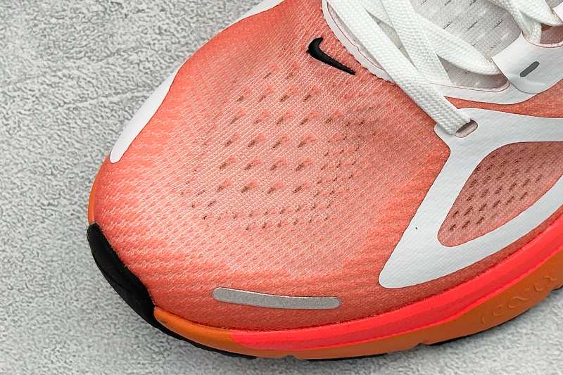 zhenhui-NIKE Structure Plus 3