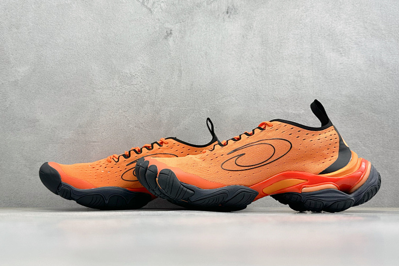 Zhenhui- Balenciaga Anatomic Runner -82106w2fc15845 5