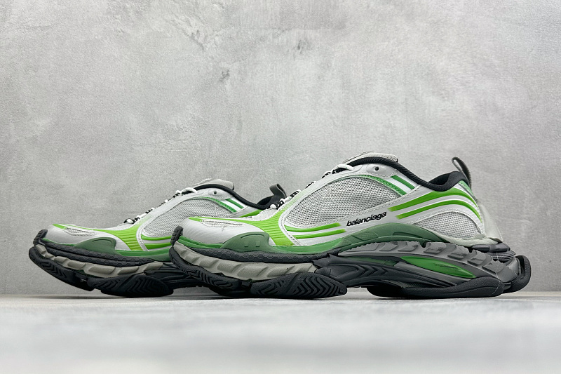 Zhenhui- Balenciaga Triple S .2 5