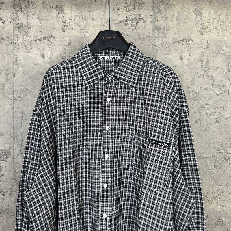Glh AcneStudios · 4