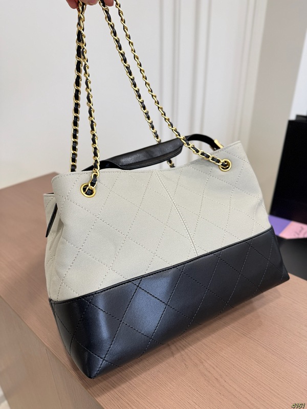 Xinxin Chanel 4