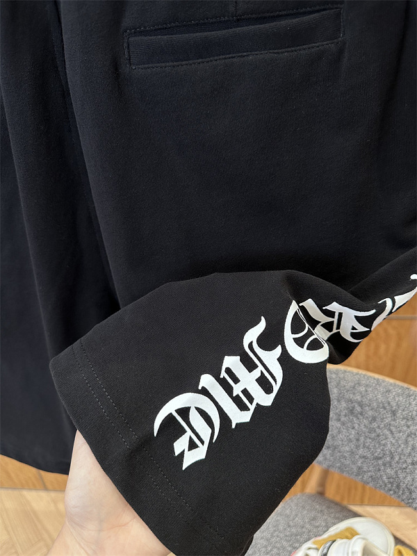 Letter Print Casual Shorts · 3