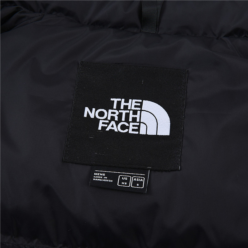 The North Face 1996 Retro Nuptse Jacket · 4