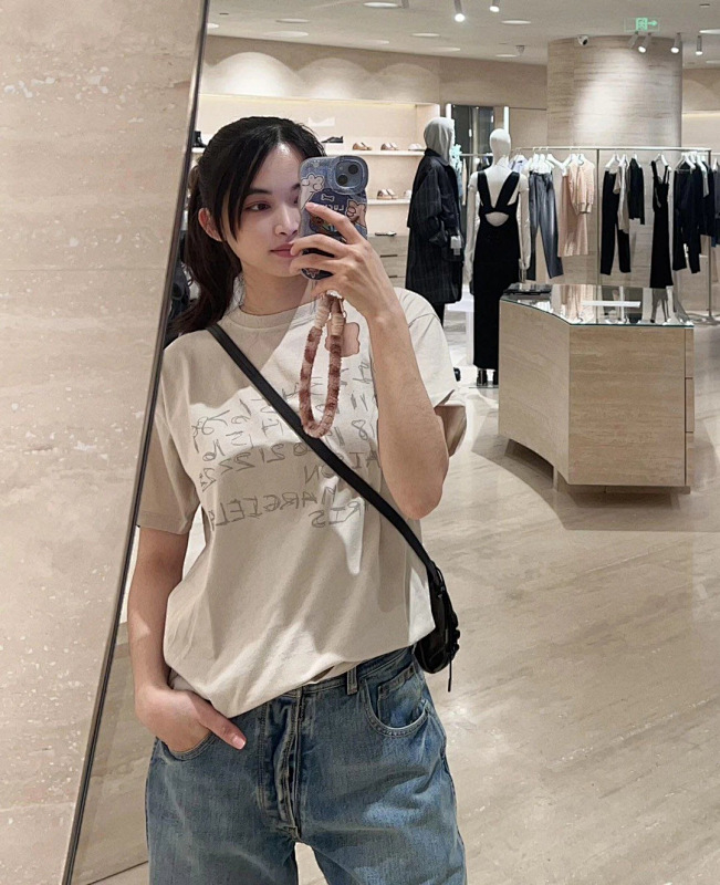 Short Sleeve T-Shirt · 3