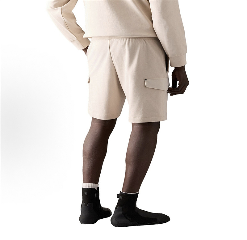 Scissor Metal Badge Patchwork Cargo Shorts · 3