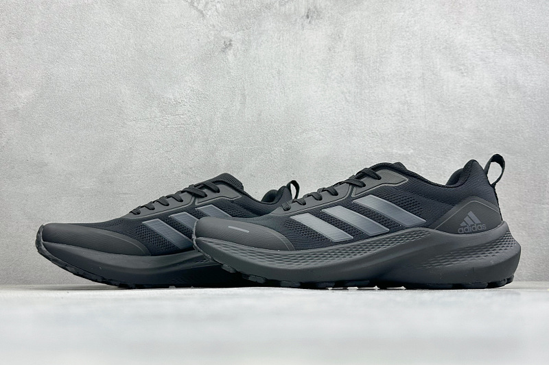 zhenhui-Adidas Super Nova 5