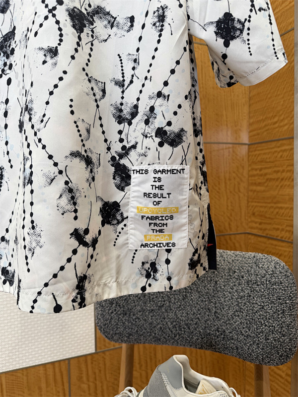 Double-Sided Print Short Sleeve Shirt · 4