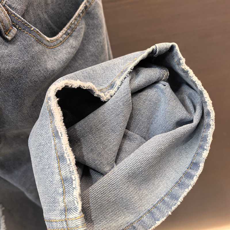 Yj Acne Ss26 · 2