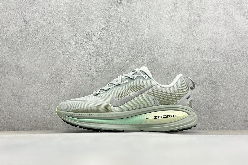 zhenhui-Nike Vomero 18 8